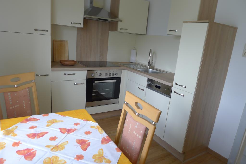 Ferienwohnung Kusternik Velden am Worthersee Bagian luar foto