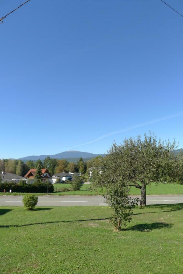 Ferienwohnung Kusternik Velden am Worthersee Bagian luar foto